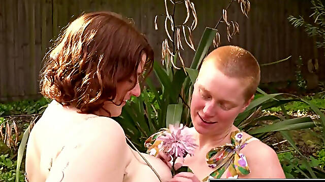 GIRLS OUT WEST - Hairy gingers lick each other and squirt in the bath