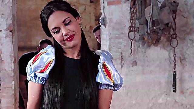 Apolonia receives the unforgettable gangbang experience