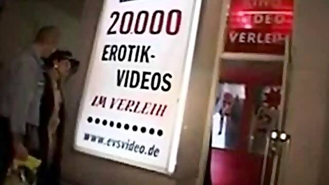 Deutsche Kino mit reife Frau