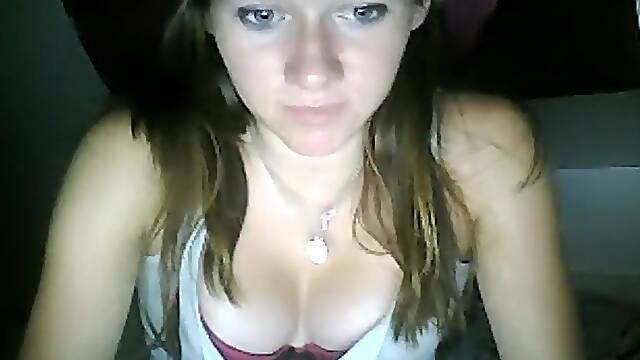Fille mimi et hot enceinte de 8 mois sur chatroulette