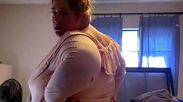 Amateur chick with fat ass is punished with rough anal