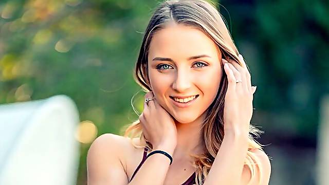 Passionate miniature teen Macy Meadows looks great with a dick inside