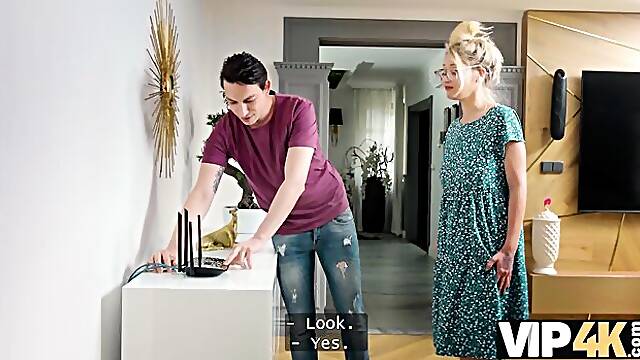 VIP 4K - helping movie