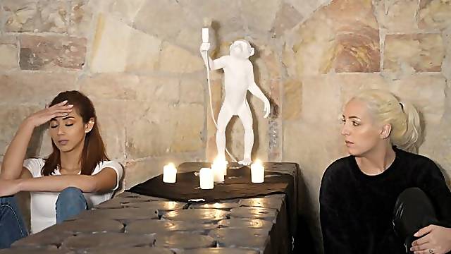 Loop An Halloween Ghost Story