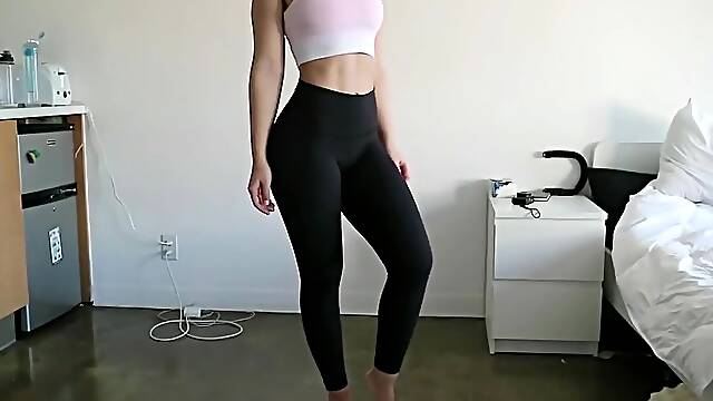 Leggings girl cameltoe