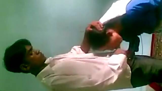 Desi college couple kiss suck and fuck inside class in muslim university