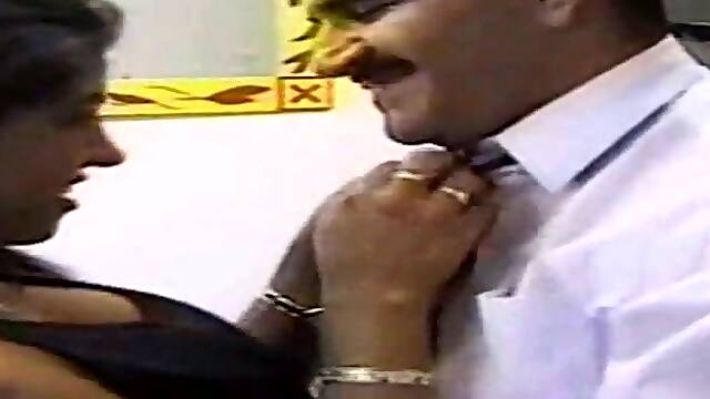 Amateur brunette cutie pleases her boss in the office