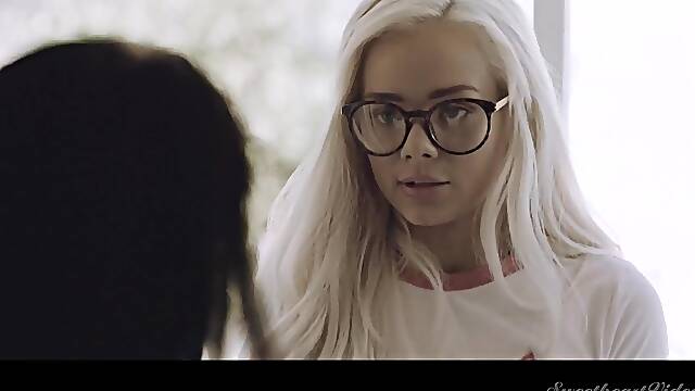 From best friends to lesbian lovers in one evening