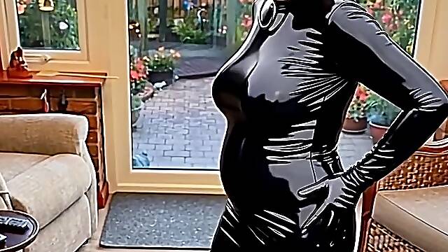 Cathy Golf Club Slut Shiny Latex High Heel Granny Prostitute