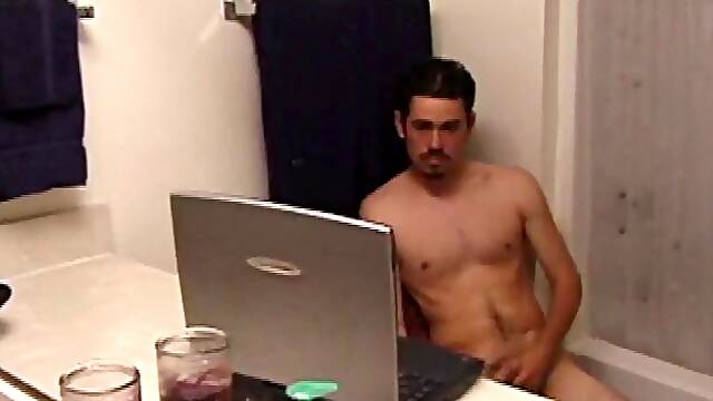 Marcus Beats Off In The Toilet