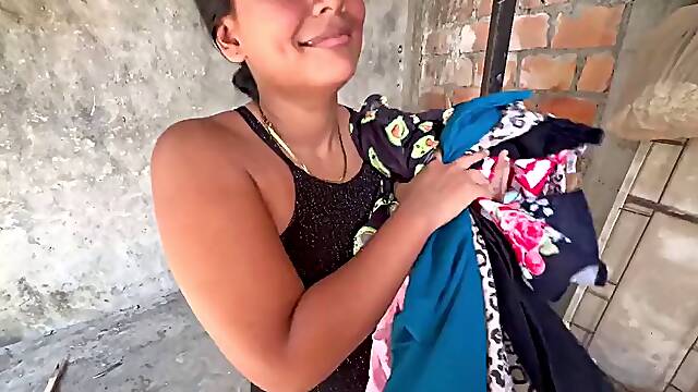 MY HOT NEIGHBOR WASHES MY CLOTHES IN EXCHANGE I FUCK HER