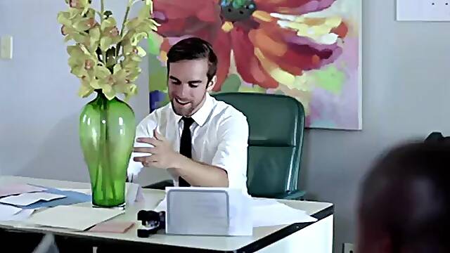 Julia Ann - Shower Scene: Big Tits, Blowjob Babe Porn