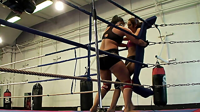 Abelia and Catherina tearing each others hair out in the catfight