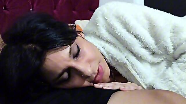 MY BEAUTIFUL STEPMOM DREAMS THAT I HAVE SEX WITH HER - in the end she left with her wet vagina