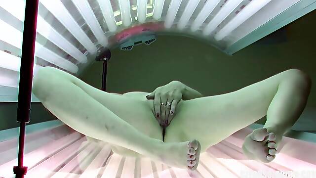 Slow Pussy Masturbation in Public Solarium