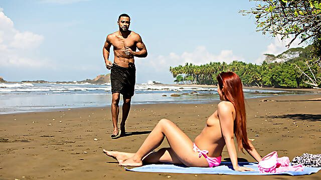 Beach bang with a redheaded girl that loves BBC