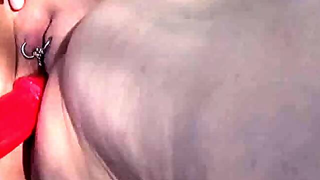 Deutsche Amateurin beim Fisten im Freien erwischt