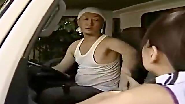 Two hot babes share lucky guy in FFM threesome
