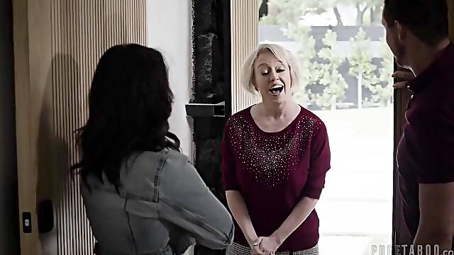 Dee Williams And Whitney Wright In When Men Were Men