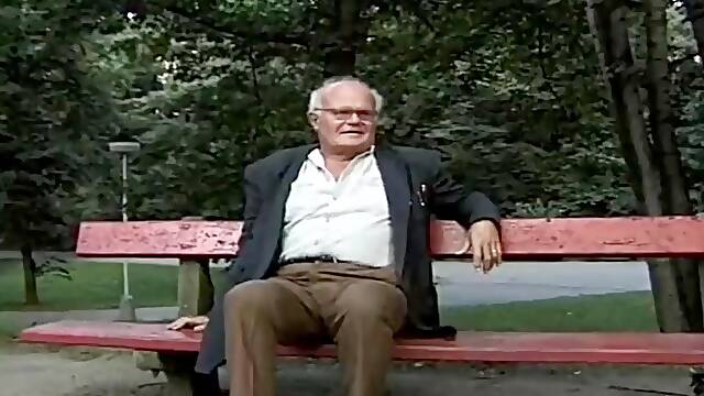 The Wonderful Grandfather Mireck Enjoys Life, N 1