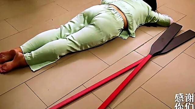 3 Chinese Babes Get A Harsh Spanking Punishment