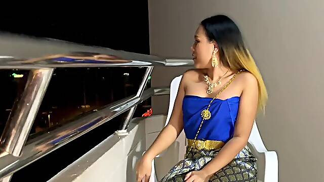 Thai Girl Removes The Condom