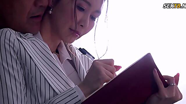 (Eng Sub) Married Woman Secretary, Engaged In Creampie Sex, Filled With Sweat And Kisses, In The