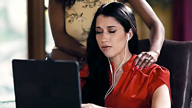 All Girl Massage: Laptop Lusting