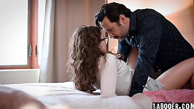 Leana Lovings sexual fantasy fulfilled by Tommy Pistol