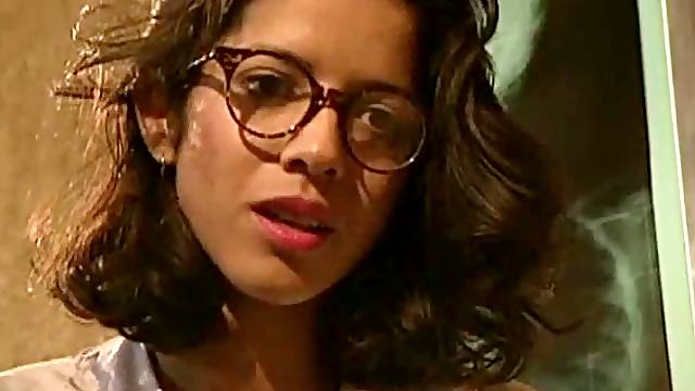 Allo Fantasme, Ici Docteur! Great vintage porn from 1991