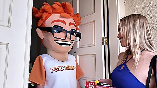 My Handjob Game Gets Diana Grace Cumming in a Scrabble Cum-fest!