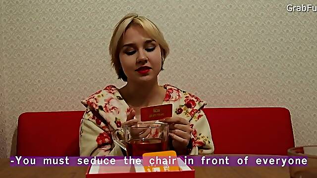 GrabFuck-The frozen neighbour was warmed by a hawt shlong