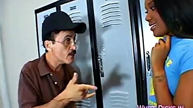 Kapri Styles Fucked by her Coach