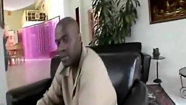 Nyomi Banxxx rides Lex