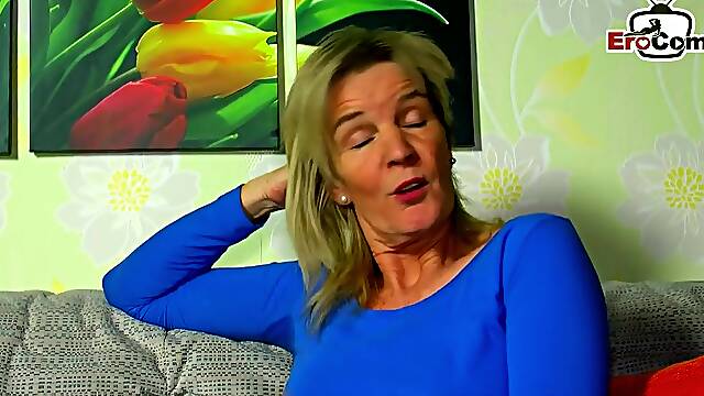 German older housewife tries a solo masturbation casting
