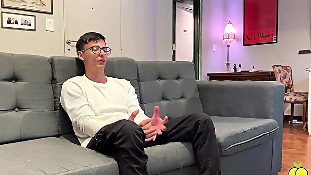 Psychologist creates a woman with artificial intelligence so that a youthful dude can have a fun sex