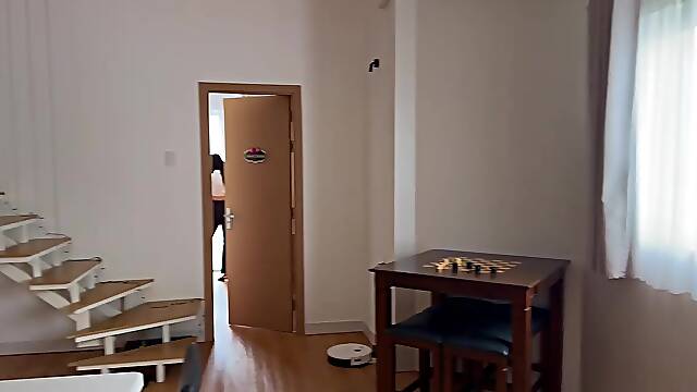 A charming real estate agent decided this babe wanted to bang me in the apartment that babe was showing me