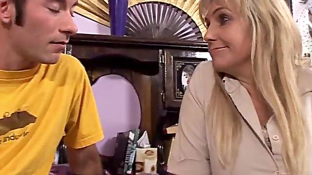 There is no thing wrong with screwing aged chicks's vaginas (part two)