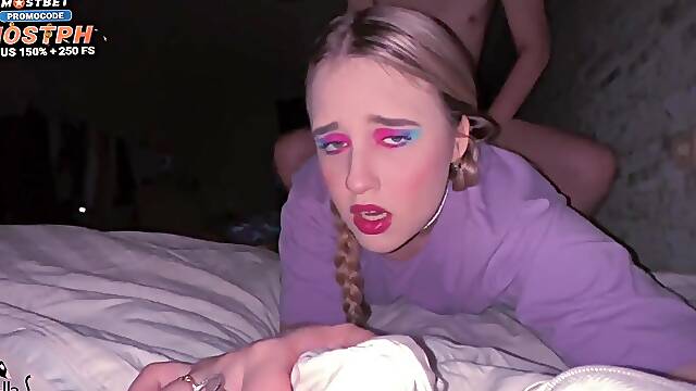 Похотливая сводная сестра отдалась после уроков