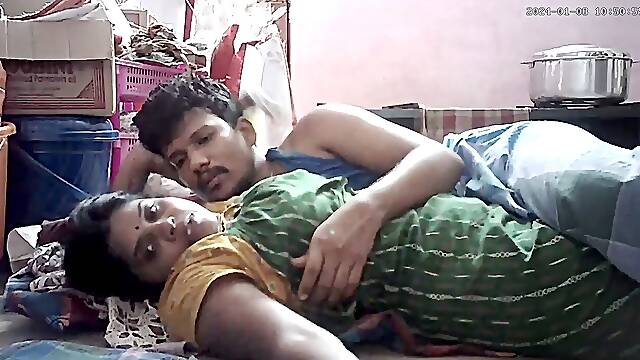 Indian building wifey kissing ass