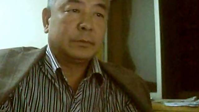 Chinese suit dad solo