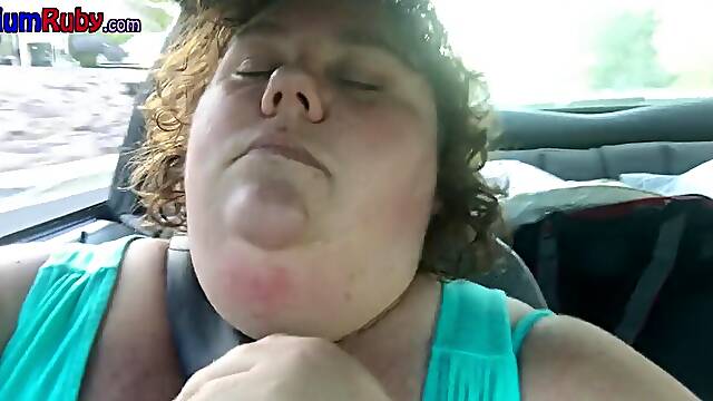 Fan demand-taunting showing in Car