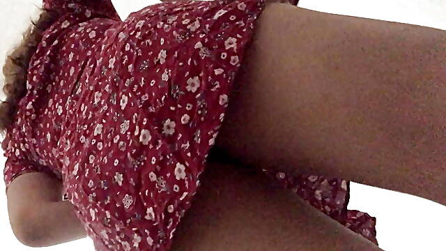 BAJO LA FALDA DE MI PRIMA PARTE 2