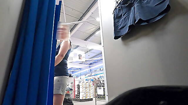 Public exhibition in a fitting room