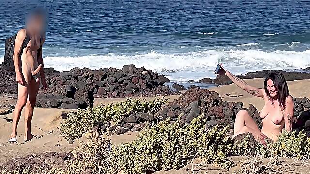 NUDIST BEACH BLOWJOB: I show my hard cock to a bitch that asks me for a blowjob and cum in her mouth. 