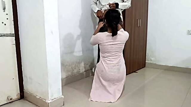 School ki store room me student log ka karnama hua viral