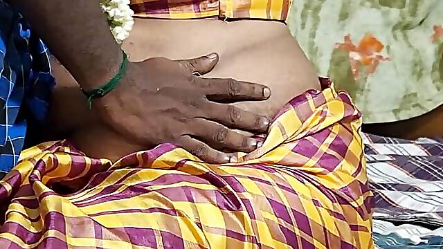 Tamil saree housewife romance with ex boy friend