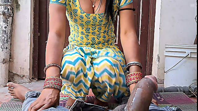 My Neighbour Friends Wife Come My Home Secretly For Me And Give A Best Blowjob Make Cum In Her Mouth To My Desi Thick Dick