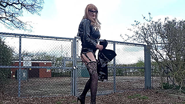 Crossdressing Slut Pissing, Wanking, Riding Dildos