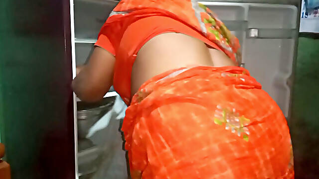 Indian bhabhi fucking in village home